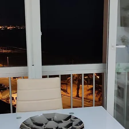 Turisstiko Playa Carvajal דירה פואנגירולה