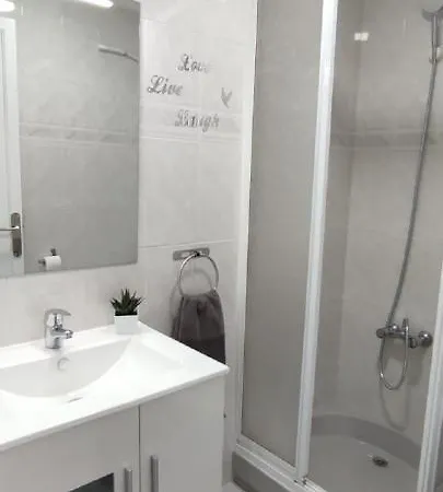 Turisstiko Playa Carvajal * פואנגירולה