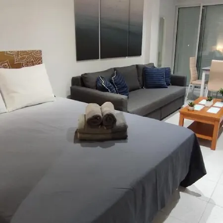 Turisstiko Playa Carvajal פואנגירולה